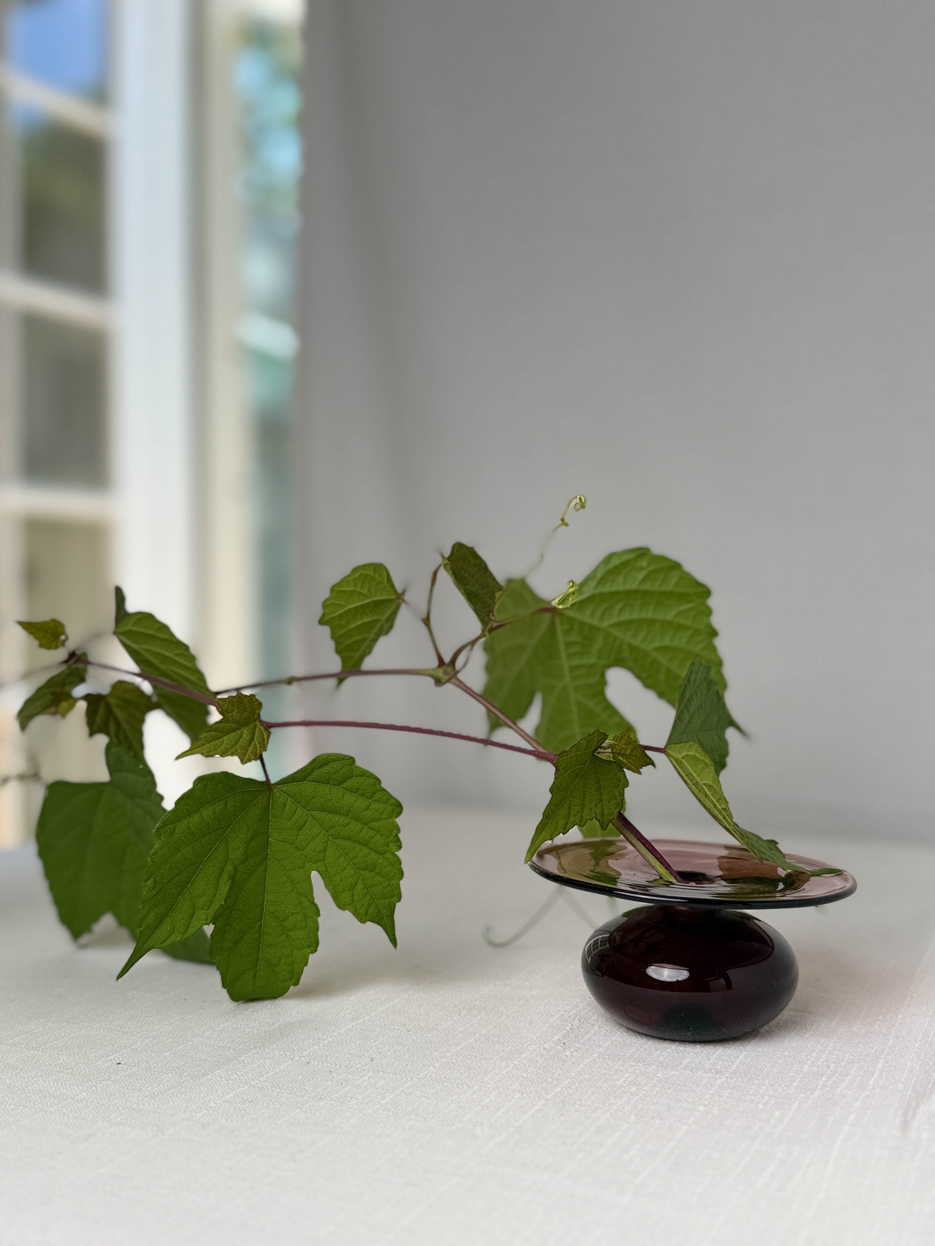 Mouth-blown recycled Glass Bud Vase (Framboise)