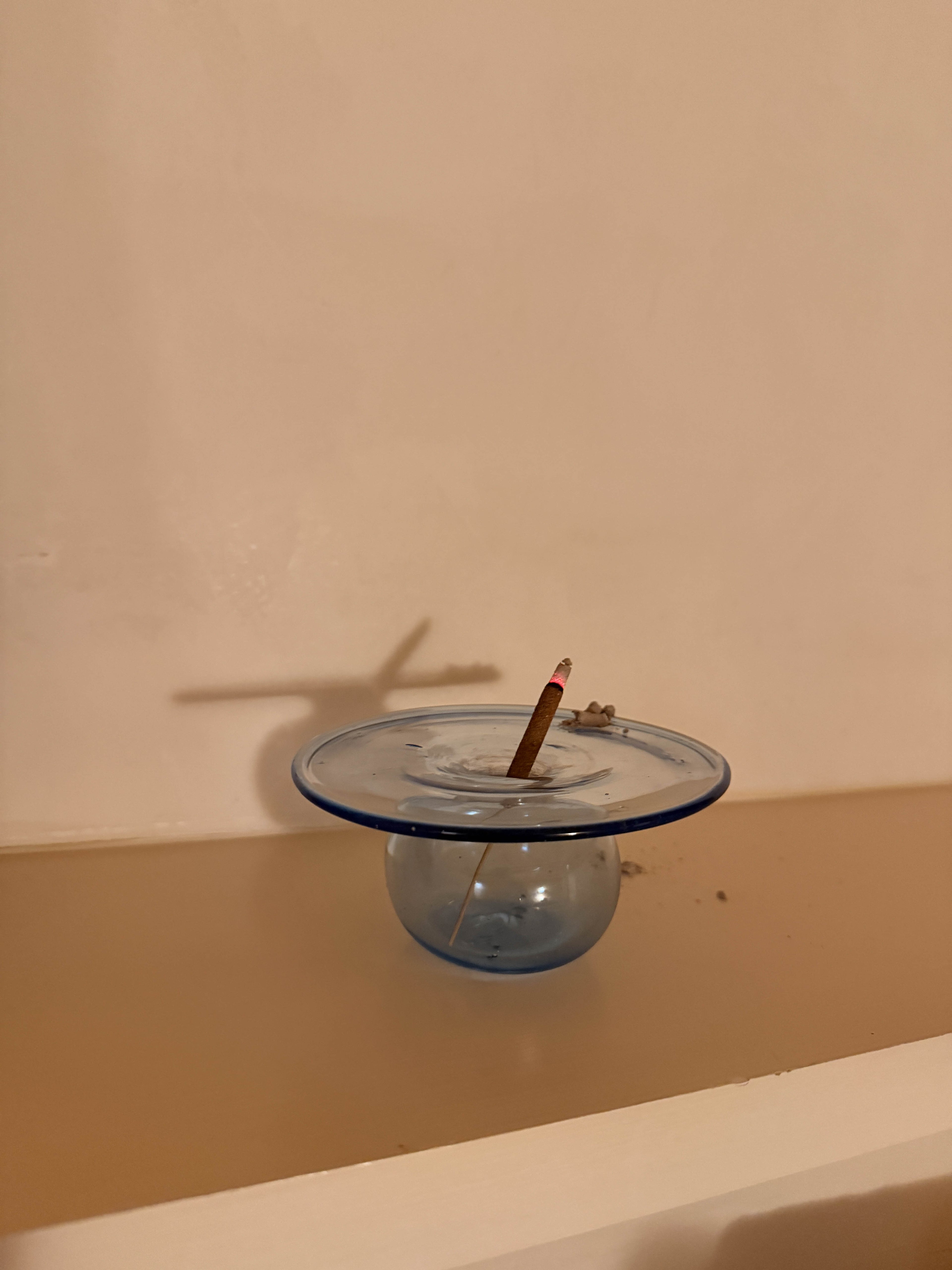 Mouth-blown recycled Glass Bud Vase (Light Blue)